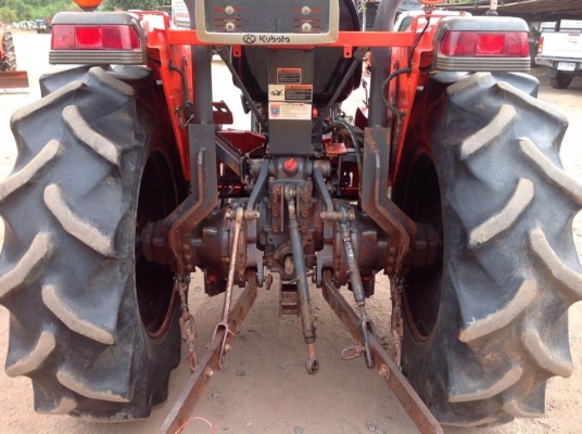 แทรกเตอร์คูโบค้า  L4508  สภาพดีเยี่ยม พร้อมใช้งาน เดิมๆทั้งคัน นำไปใช้แล้วไม่ผิดหวัง พร้อมจอบหมุนเเละใบดันหน้า