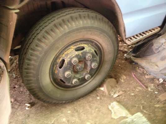 ขายรถโดยสารรับ-ส่งนักเรียน  NPR 120  HP  รถห้างหัวการ์ตูน  ปี  2540