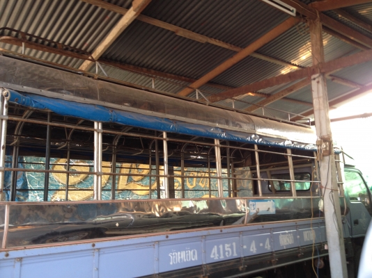 ขายรถโดยสารรับ-ส่งนักเรียน  NPR 120  HP  รถห้างหัวการ์ตูน  ปี  2540