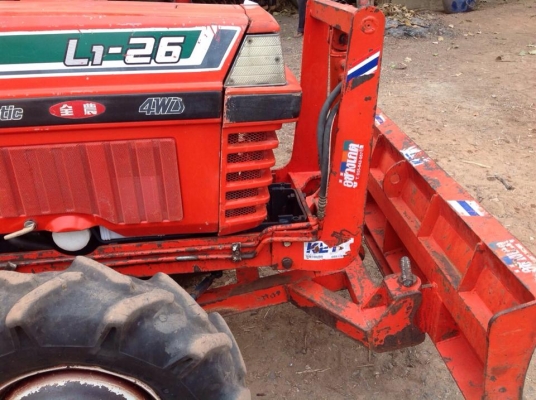 แทรกเตอร์คูโบค้า  L1    26  แรง สภาพดีเยี่ยม พร้อมใช้งาน เดิมๆทั้งคัน นำไปใช้แล้วไม่ผิดหวัง พร้อมจอบหมุนเเละใบดันหน้า
