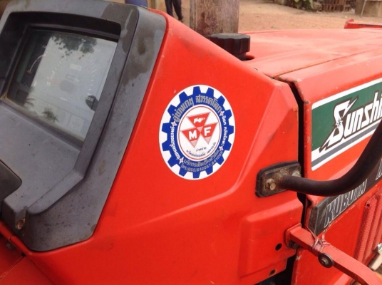 แทรกเตอร์คูโบค้า  L1    26  แรง สภาพดีเยี่ยม พร้อมใช้งาน เดิมๆทั้งคัน นำไปใช้แล้วไม่ผิดหวัง พร้อมจอบหมุนเเละใบดันหน้า