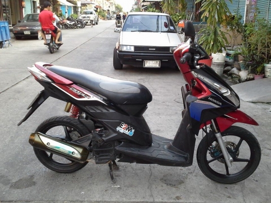 Click i ปี 53 สีแดง ดำ ล้อแม็ค รถสวย เครื่องเดิมๆ