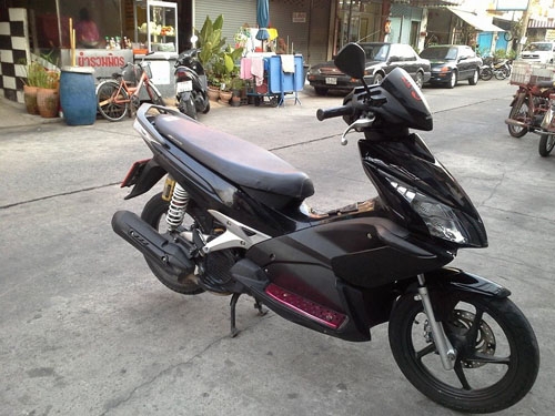 แอร์เบลด ปี 51 ล้อแม็ค สีดำ สวยๆๆๆ ชุดสีสด เครื่องเดิมแน่นๆไม่หลวม ไม่หอน