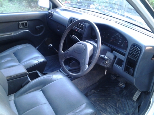 นิสสันบิ๊กเอ็มสภาพดีครับมีแก็สด้วยครับ เครื่องแน่นๆ ขาย 109000 บาท