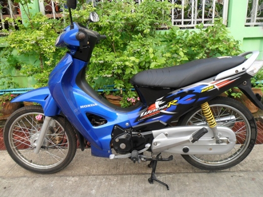 ----->>> ขายเวฟฟฟ 125R ปี47 เครื่องดีสภาพดี ภาษียังไม่ขาด