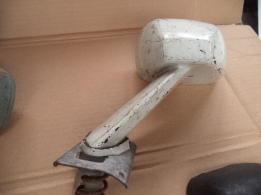 ขายกระจกมองข้างรุ่นเก่า Retro