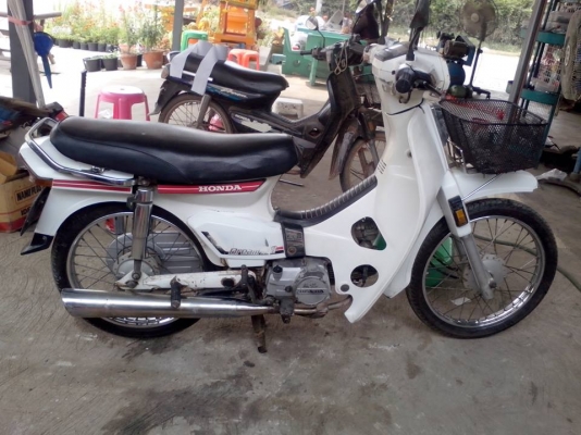 ขายดรีมคุรุสีขาวเดิมๆทะเบียนโอน15500บาท0897074784พิดโลก