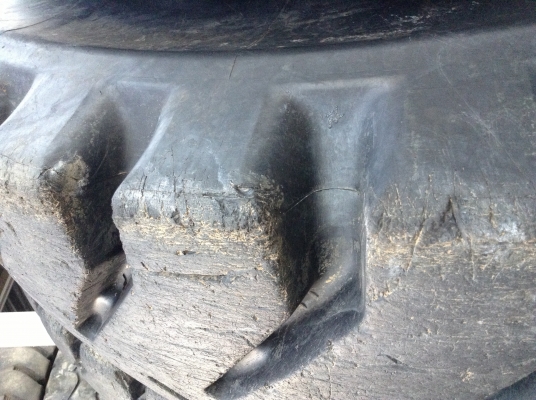 ขายยาง\%ขนาด 21.00R35 MICHELIN สภาพดีมากๆ ขายยาง\%ขนาด 21.00R35 MICHELIN สภาพดีมากๆ