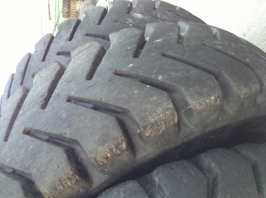 ขายยาง\%ขนาด 21.00R35 MICHELIN สภาพดีมากๆ ขายยาง\%ขนาด 21.00R35 MICHELIN สภาพดีมากๆ