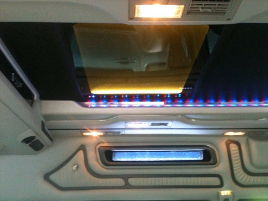 รถตู้ TOYOTA ปี2006 แต่งVIP แอร์เครื่ืองเสียงเพียบ เจ้าของขับเอง รถตู้ TOYOTA ปี2006 แต่งVIP แอร์เครื่ืองเสียงเพียบ เจ้าของขับเอง