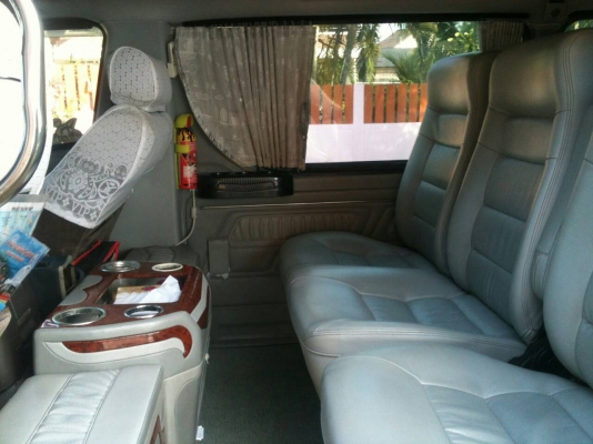 รถตู้ TOYOTA ปี2006 แต่งVIP แอร์เครื่ืองเสียงเพียบ เจ้าของขับเอง รถตู้ TOYOTA ปี2006 แต่งVIP แอร์เครื่ืองเสียงเพียบ เจ้าของขับเอง