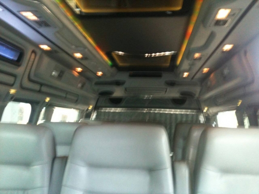 รถตู้ TOYOTA ปี2006 แต่งVIP แอร์เครื่ืองเสียงเพียบ เจ้าของขับเอง รถตู้ TOYOTA ปี2006 แต่งVIP แอร์เครื่ืองเสียงเพียบ เจ้าของขับเอง