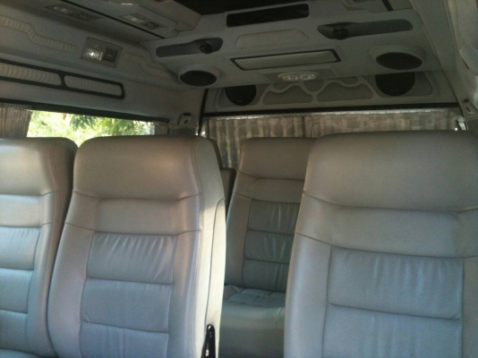 รถตู้ TOYOTA ปี2006 แต่งVIP แอร์เครื่ืองเสียงเพียบ เจ้าของขับเอง รถตู้ TOYOTA ปี2006 แต่งVIP แอร์เครื่ืองเสียงเพียบ เจ้าของขับเอง