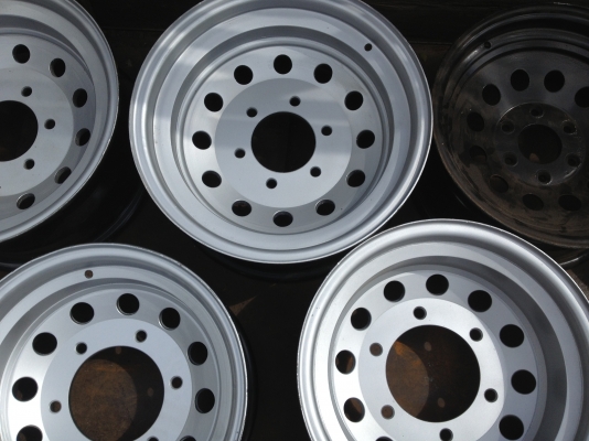 กะทะผ่ากลึงมือหนาพิเศษ เพลาลอย D-MAX , NAVARA , VIGO , TRITON ,BT-50 , ELF TATA KIA ฯ กลึงมือ พานทองกะทะล้อแบบหนาเลยครับ กะทะผ่ากลึงมือหนาพิเศษ เพลาลอย D-MAX , NAVARA , VIGO , TRITON ,BT-50 , ELF TATA KIA ฯ กลึงมือ พานทองกะทะล้อแบบหนาเลยครับ