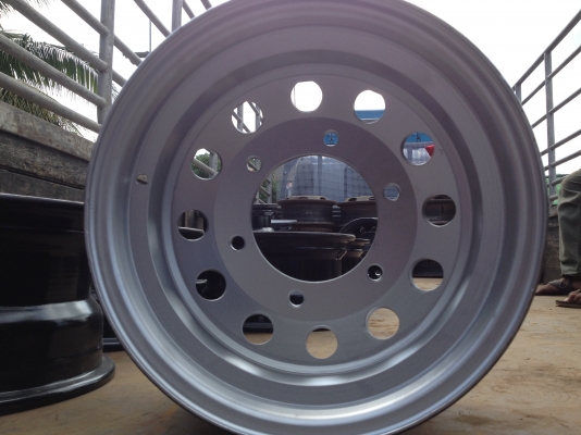 กะทะผ่ากลึงมือหนาพิเศษ เพลาลอย D-MAX , NAVARA , VIGO , TRITON ,BT-50 , ELF TATA KIA ฯ กลึงมือ พานทองกะทะล้อแบบหนาเลยครับ กะทะผ่ากลึงมือหนาพิเศษ เพลาลอย D-MAX , NAVARA , VIGO , TRITON ,BT-50 , ELF TATA KIA ฯ กลึงมือ พานทองกะทะล้อแบบหนาเลยครับ