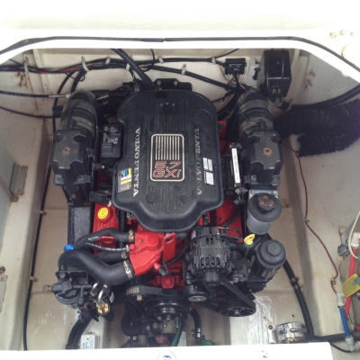 เรือยอร์ซสุดหรู 28ฟุตปี2009วิ่ง 50ชั่วโมงใหม่มากๆ  แอร์ GEN อุปกรณ์อำนวยความสะดวกครบ