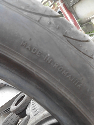 205/45R17 PIRALLI  PZERO NERO   มี  2 เส้น สภาพใหม่ หนา ไม่เคยรั่ว TEL.081-427-3941