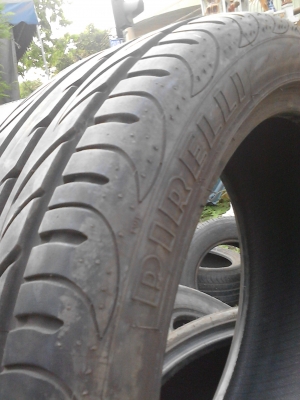 205/45R17 PIRALLI  PZERO NERO   มี  2 เส้น สภาพใหม่ หนา ไม่เคยรั่ว TEL.081-427-3941