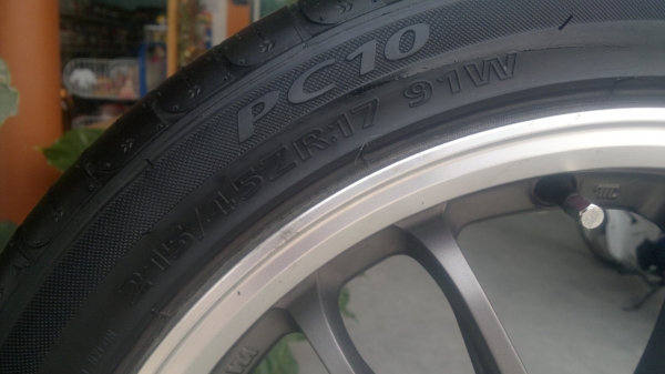 ขาย Max พร้อมยาง ขอบ 17