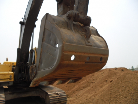 ขายถูกรถแบคโฮ VOLVO210BLC สวยๆเดิมๆสภาพพร้อมใช้โซ่หนาเอวแน่นไฟฟ้าเต็มแอร์เย็นทำงานดีมากไม่มีโหลดเอกสารเล่มทะเบียน