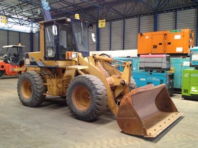 ขายรถตัก WA100-1 สภาพสวยพร้อมใช้ นำเข้าจากประเทศญี่ปุ่น ติดต่อ อำพล 090-9694506/080-3031241 ขายรถตัก WA100-1 สภาพสวยพร้อมใช้ นำเข้าจากประเทศญี่ปุ่น ติดต่อ อำพล 090-9694506/080-3031241