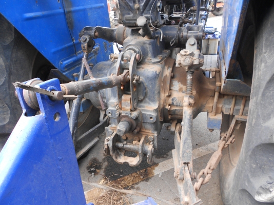 ขายรถแทรกเตอร์ FORD 6610 (เสื้อลาย) เพลาเดียวพร้อมอุปกรณ์ 2 ชิ้น ขายรถแทรกเตอร์ FORD 6610 (เสื้อลาย) เพลาเดียวพร้อมอุปกรณ์ 2 ชิ้น