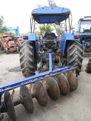 ขายรถแทรกเตอร์ FORD 6610 (เสื้อลาย) เพลาเดียวพร้อมอุปกรณ์ 2 ชิ้น ขายรถแทรกเตอร์ FORD 6610 (เสื้อลาย) เพลาเดียวพร้อมอุปกรณ์ 2 ชิ้น