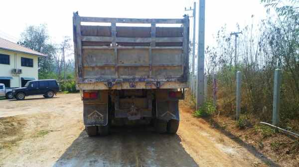 สิบล้อ HINO KT725 แบบสองเพลาดั้ม มีระบบลากพ่วง เครื่อง HINO EP100 เบรคของสิงห์ไฮเทค เบรคทิฟฟี่ ยางดีทุกเส้น รถสวยมีทะเบียนครบ