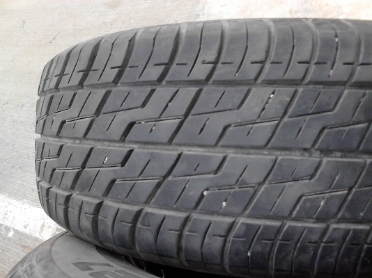 215/65R15 BRIDGE STONE LEO627  มี 2 เส้น Tel. 081-427-3941