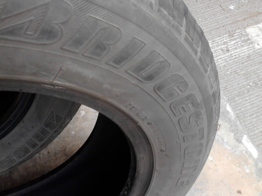 215/65R15 BRIDGE STONE LEO627  มี 2 เส้น Tel. 081-427-3941