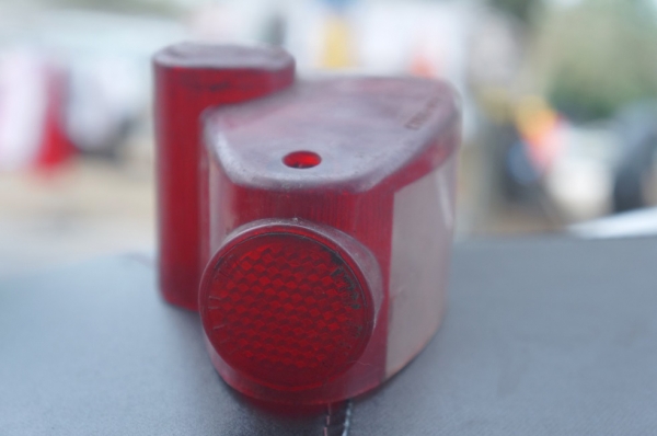 ขายไฟท้าย kawasaki B1 งานเก่าสภาพพอได้ 250