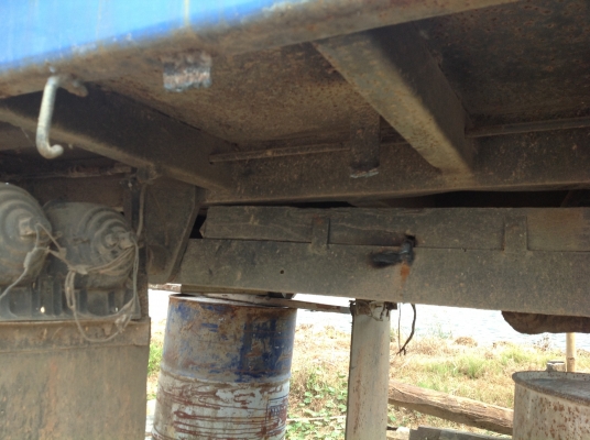 ขายกะบะดั้ม6ล้อสภาพสวยพร้อมดั้มตัวปั้นดำ ยาว370กว้าง220ม ครัชสีดำ74เชน