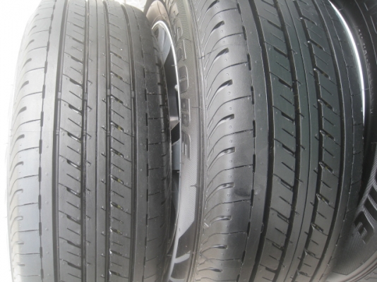 ขายล้อแม็กป้ายแดง Vigo TRD 16"x6.5" et40 5รู114.3 พร้อมยางผลิตสัปดาห์ที่ 34 ปี13 สนใจติดต่อเล็กคลองสามครับ (081-3747940)