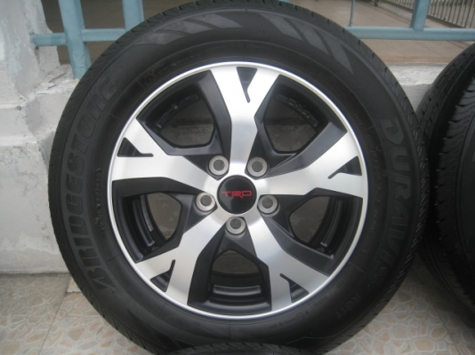 ขายล้อแม็กป้ายแดง Vigo TRD 16"x6.5" et40 5รู114.3 พร้อมยางผลิตสัปดาห์ที่ 34 ปี13 สนใจติดต่อเล็กคลองสามครับ (081-3747940)