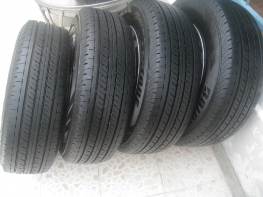 ขายล้อแม็กป้ายแดง Vigo TRD 16"x6.5" et40 5รู114.3 พร้อมยางผลิตสัปดาห์ที่ 34 ปี13 สนใจติดต่อเล็กคลองสามครับ (081-3747940)