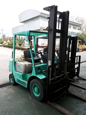 2113 ขาย โฟร์คลิฟท์ มือสอง 2113 ขาย โฟร์คลิฟท์ มือสอง