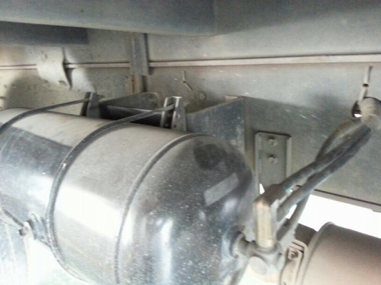 รถอีซูซุ 10 ล้อ รั้ว ( ไม่ดั้ม ) 300 แรงม้า. ปี 53 สนใจติดต่อ 081 - 6079515 รถอีซูซุ 10 ล้อ รั้ว ( ไม่ดั้ม ) 300 แรงม้า. ปี 53 สนใจติดต่อ 081 - 6079515