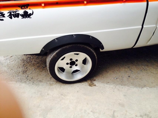 ขายMazda1000 คลาสสิคจบๆ สักคัน95,000 ขายMazda1000 คลาสสิคจบๆ สักคัน95,000