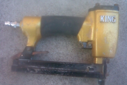 ตัวยิงแม็ค kingสภาพพร้อมใช้งานครับเป็นของคิงครับราคานี้คุ้มครับใช้ยาวครับ