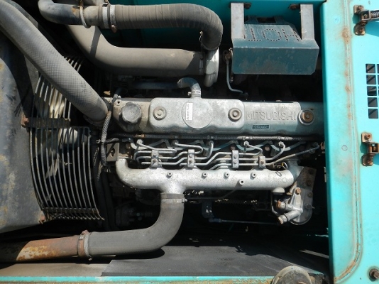 KOBELCO SK200-6E มือสองเมืองนอก 100\% KOBELCO SK200-6E มือสองเมืองนอก 100\%