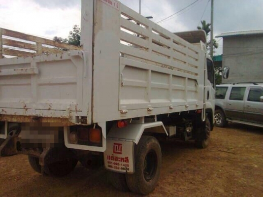 รถอีซูซุ 6 ล้อดั้ม 190 แรงม้า. ปี 55 ( รถวิ่ง 2x,xxx กม. ) สนใจติดต่อ 081 - 6079515 รถอีซูซุ 6 ล้อดั้ม 190 แรงม้า. ปี 55 ( รถวิ่ง 2x,xxx กม. ) สนใจติดต่อ 081 - 6079515