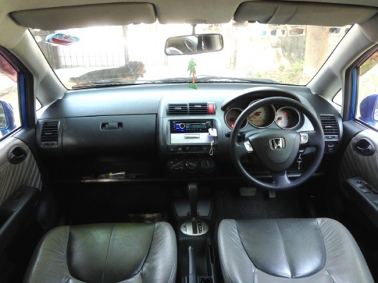 ขาย/แลก/เทิร์น/ HONDA JAZZ 2004 A/T *ฟรีดาวน์