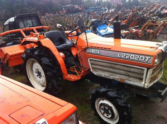 ขายรถไถนั่งขับ Kubota L2202DT มือสองญี่ปุ่น