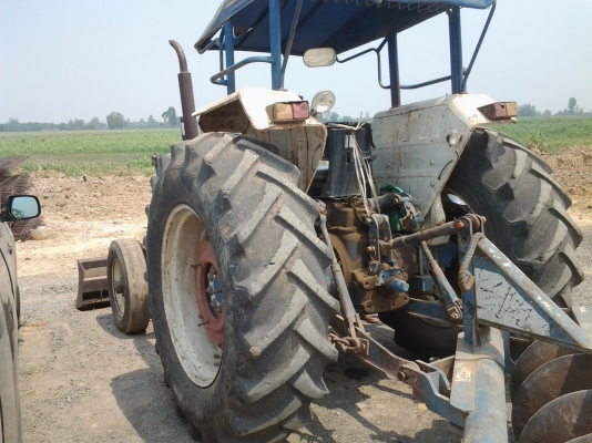 FORD  6600เพลาเดียว  T6  ดันหน้าผาน3ผาน6  เล่มทะเบียนพร้อมโอน