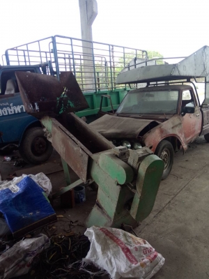 ขายเครื่องอัด กระดาษแนวตั้งมือสอง