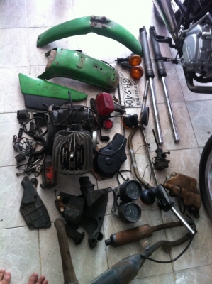 YAMAHA DT โมโนโช้ค ทรง คาเฟ่ แนวSR เครื่อง LIFAN 150CC ติดต่อ 082-955-2081 รถทำมาไม่นา แต่ไม่มีเวลาขับ แม่ว่า เล่มไม่มีนะครับ เล่มหาย