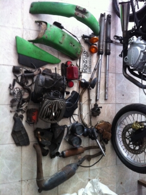 YAMAHA DT โมโนโช้ค ทรง คาเฟ่ แนวSR เครื่อง LIFAN 150CC ติดต่อ 082-955-2081 รถทำมาไม่นา แต่ไม่มีเวลาขับ แม่ว่า เล่มไม่มีนะครับ เล่มหาย