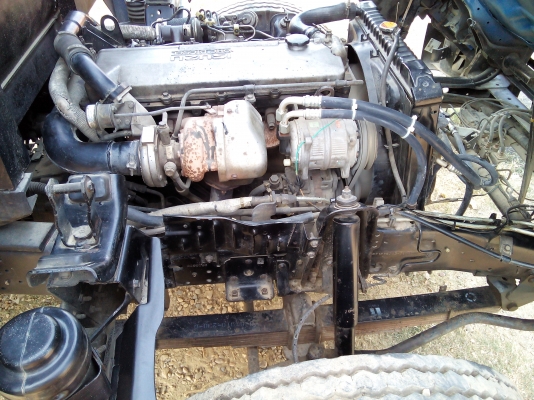 6 ล้อกลาง  ISUZU ( Euro.2 ) NPR 130 แรงม้า *5.00 ม.*  รถสวยเดิม+สวยจริง  * รถห้างแท้ * เอกสารพร้อมโอน