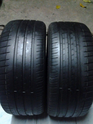 ขายยาง MICHELIN PILOT SPORT3 235-45-17 ปลายปี10 ดอกเต็ม ไม่บวม ไม่กินข้าง ไม่ร้าว คู่ละ 3,000 บาท