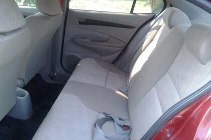 HONDA CITY 1.5 vtech เกียร์ธรรมดา วิ่ง 7หมื่นโล ปี52 ลดราคาเหลือ 290000 ด่วนค่ะ